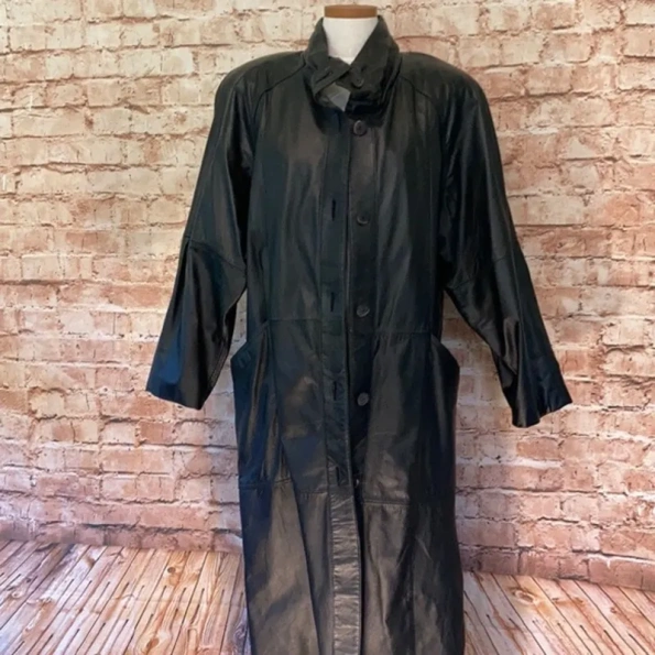 pelle pelle VTG black leather long coat, pelle pelle store, pelle pelle jacket, black leather coat